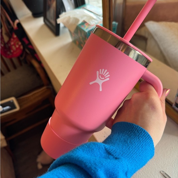 Custom Pink Hydroflask - Picture 2 of 3